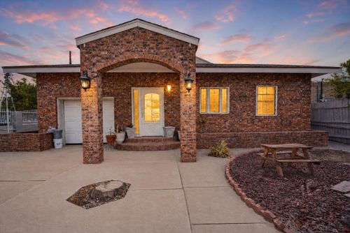 2216 Commercial St Ne, Albuquerque, NM, 87102-1116 | Card Image