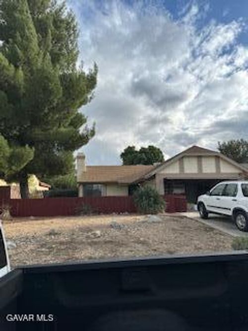 1213 Alder Ave, Tehachapi, CA, 93561-2408 | Card Image