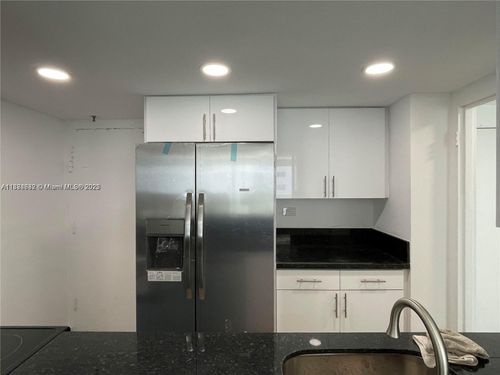 apt-5k-7545 E Treasure Dr, North Bay Village, FL, 33141-4308 | Card Image