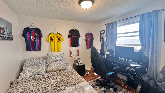6074 Belaire Ave, House other with 4 bedrooms, 2 bathrooms and 2 parking in Niagara Falls ON | Image 15