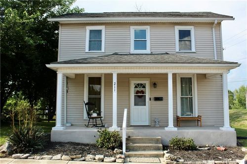 211 E Plum St, Tipp City, OH, 45371-1939 | Card Image