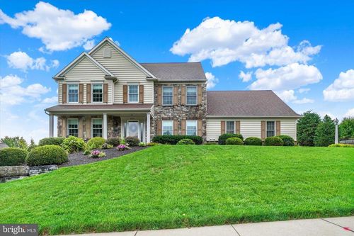 651 Mountain Laurel Ln, YORK, PA, 17402-7005 | Card Image