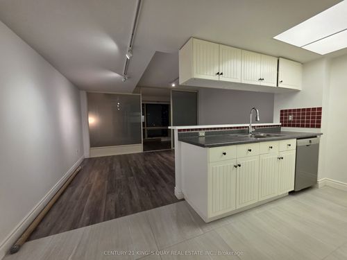 2513-1001 Bay St, Toronto, ON, M5S3A6 | Card Image