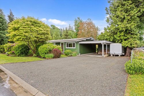460 Emerald Ave, Harrison Hot Springs, BC, V0M1K0 | Card Image