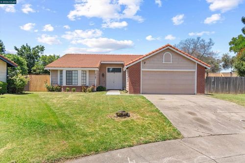 3167 Osuna Way, Sacramento, CA, 95833 | Card Image