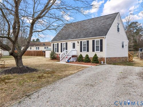 9402 Malcott Ct, North Chesterfield, VA, 23237-3276 | Card Image