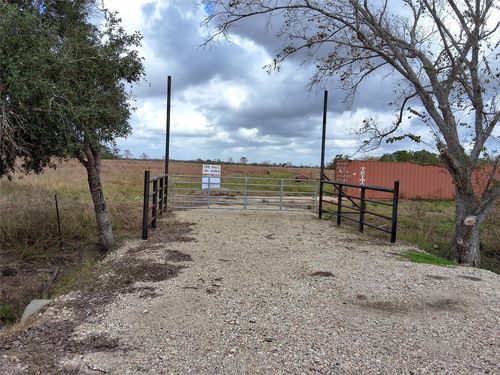 0 Flores Byu, Angleton, TX, 77515 | Card Image