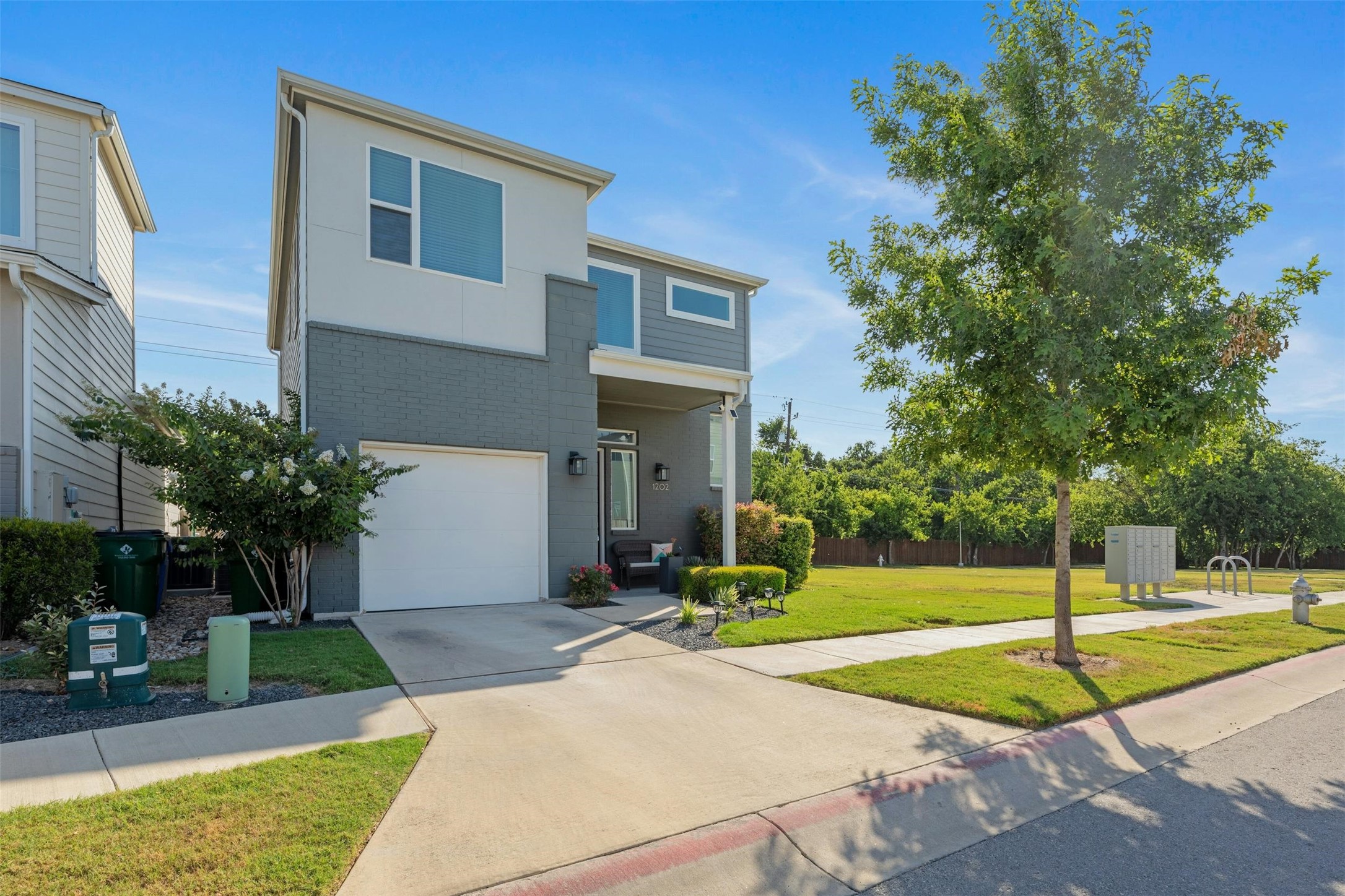 Limelight Ln, Pflugerville, TX 78660