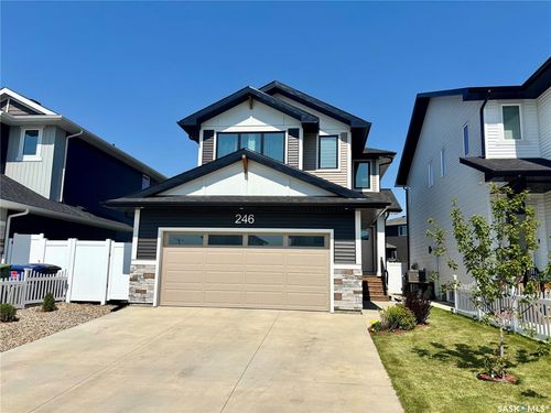 246 Katz Crt, House with 4 bedrooms, 4 bathrooms and 4 parking in Saskatoon SK | Card Image