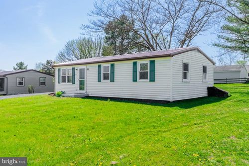 329 Dutch Ln, MOUNT JACKSON, VA, 22842-9429 | Card Image