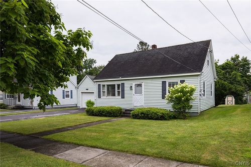 221 Elm St, Watertown, NY, 13601-4324 | Card Image