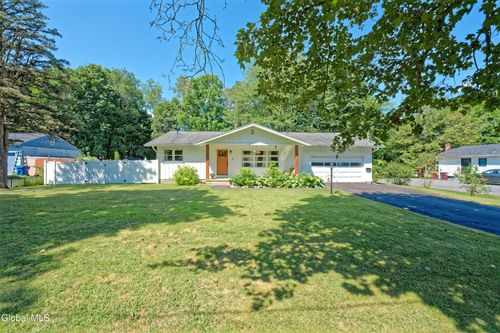 16 Hyde Blvd, Ballston Spa, NY, 12020-1618 | Card Image