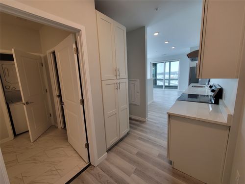 3102-5905 Stagecoach Dr, West Des Moines, IA, 50266-3913 | Card Image