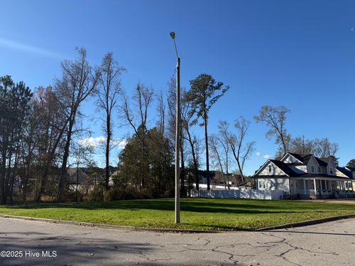 25-3610 Arrowwood Dr N, Wilson, NC, 27896-1281 | Card Image