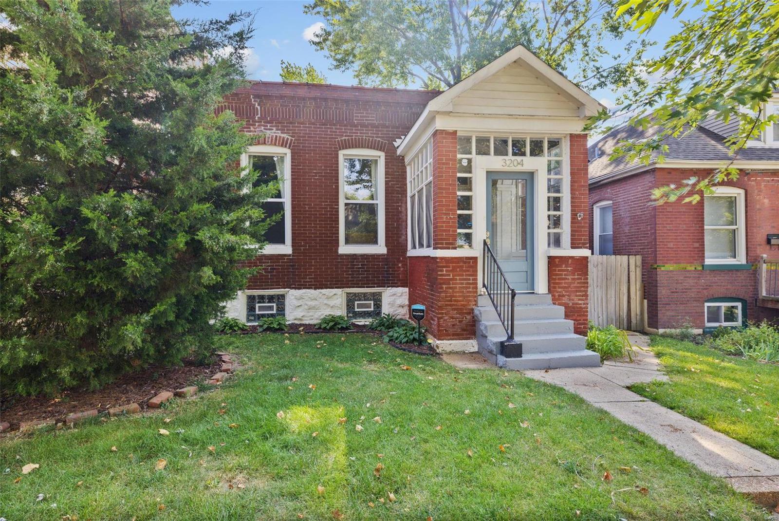 Portis Ave, Saint Louis, MO 63116