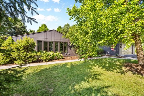 1077 Sharon Ct, Webster, NY, 14580-2558 | Card Image