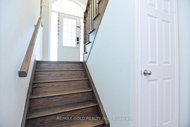 22 Cloudburst Rd, House attached with 3 bedrooms, 3 bathrooms and 2 parking in Brampton ON | Image 19
