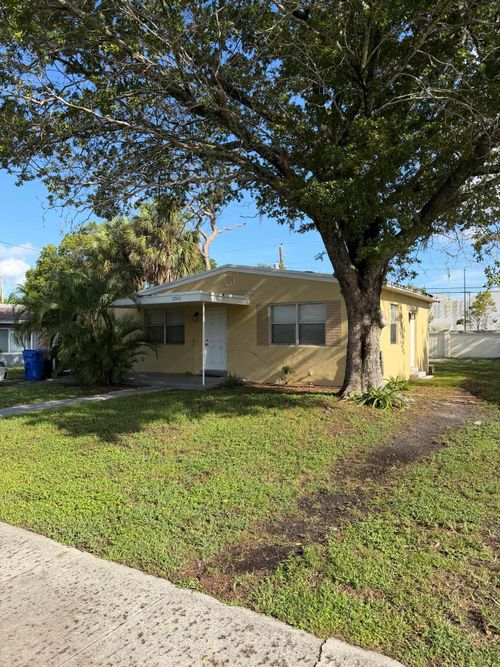 2501 Sw 3rd St, Fort Lauderdale, FL, 33312-1403 | Card Image