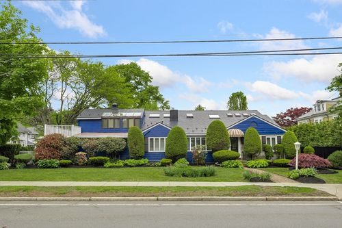 218 Upham St, Melrose, MA, 02176-3549 | Card Image