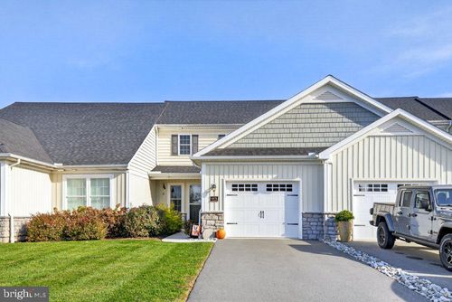 113 Copperstone Ct, MILLERSVILLE, PA, 17551-1557 | Card Image