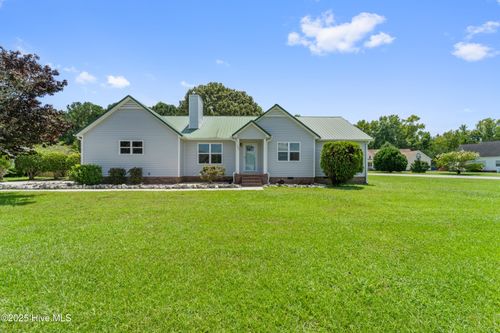 500 Greenfield Pl, Sneads Ferry, NC, 28460-9375 | Card Image