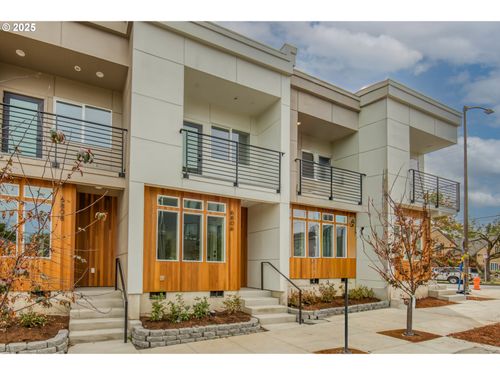 6810 Ne 6th Ave, Portland, OR, 97211-2938 | Card Image