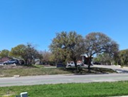 2106 Hunter Rd, San Marcos, TX, 78666-5101 | Card Image