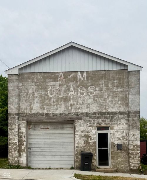 208 N Jackson St, Greencastle, IN, 46135-1242 | Card Image