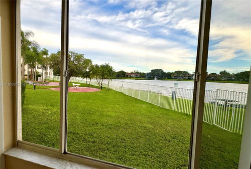 110-2880 N Oakland Forest Dr, Oakland Park, FL, 33309-6420 | Card Image