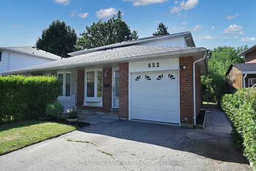852 Flagship Dr, Mississauga, ON, L4Y2J4 | Card Image