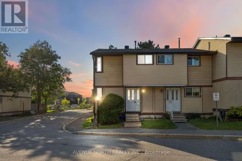 7-3089 Quail Dr, Gloucester, ON, K1T1T9 | Card Image