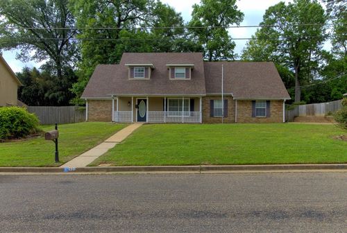 1600 Northwood Ct, Longview, TX, 75605-2378 | Card Image