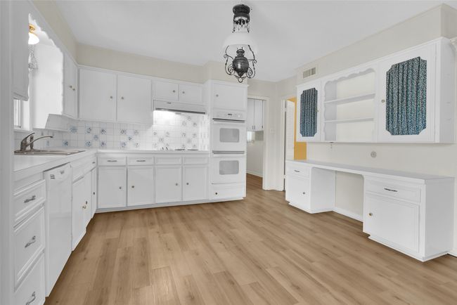 1500 W Heron St, House other with 3 bedrooms, 2 bathrooms and null parking in Denison TX | Image 15