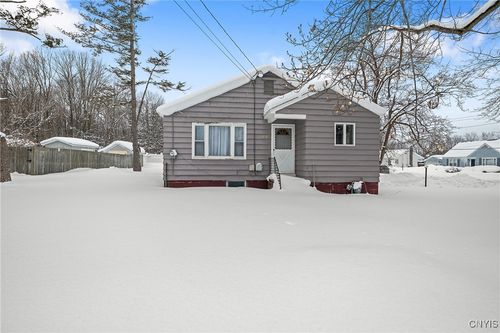 1219 Fay St, Fulton, NY, 13069-4589 | Card Image