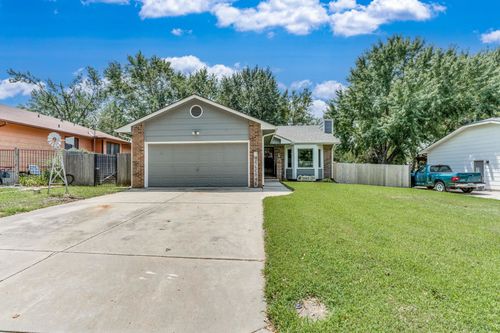 105 Jeannette Dr, Mulvane, KS, 67110-1028 | Card Image