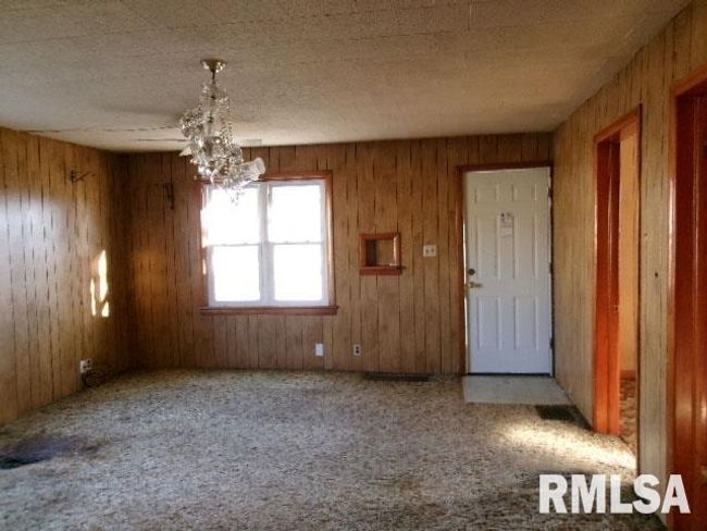 263 Koch St, House other with 3 bedrooms, 1 bathrooms and null parking in Pekin IL | Image 5