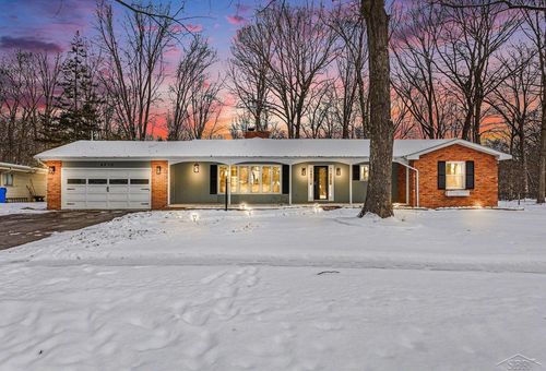 4910 Sturgeon Creek Parkway, Midland, MI, 48640 | Card Image