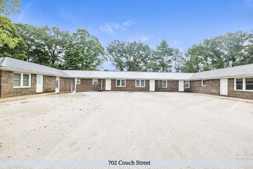 702 Couch St, Mcminnville, TN, 37110-4942 | Card Image