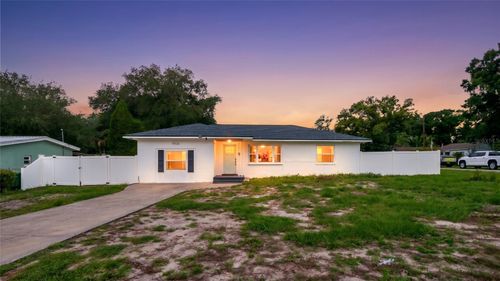 9708 Forest Hills Dr, TAMPA, FL, 33612-7750 | Card Image