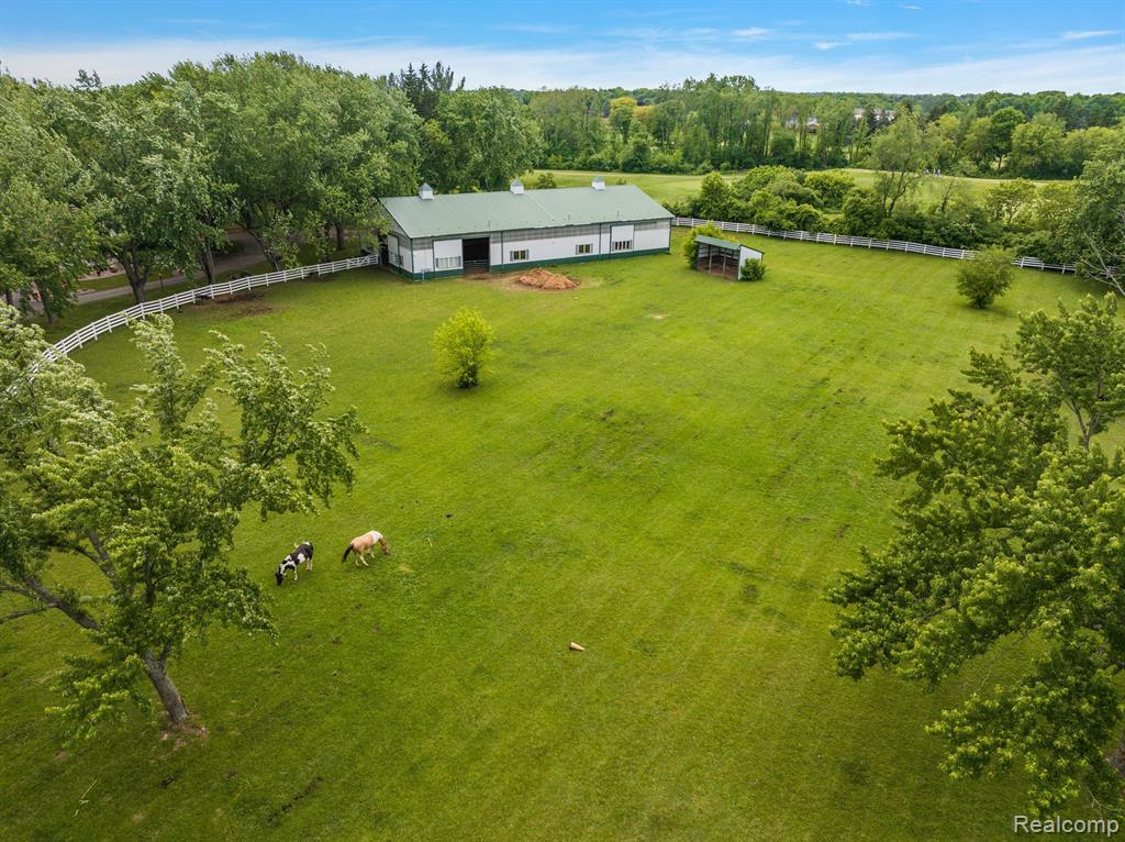 Weed Rd, Plymouth, MI 48170