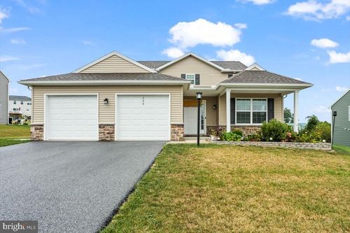 206 Eagle Rd, DILLSBURG, PA, 17019-8527 | Card Image