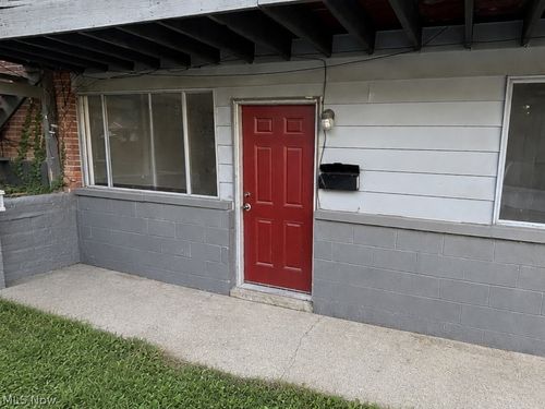 a-550 Bishop Street, Akron, OH, 44307 | Card Image