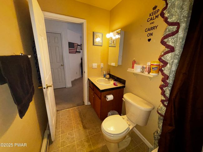 HALLWAY BATHROOM | Image 16