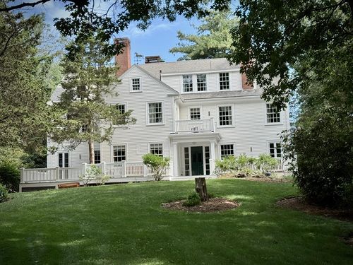 55 Parkwood Dr, Milton, MA, 02186-5229 | Card Image