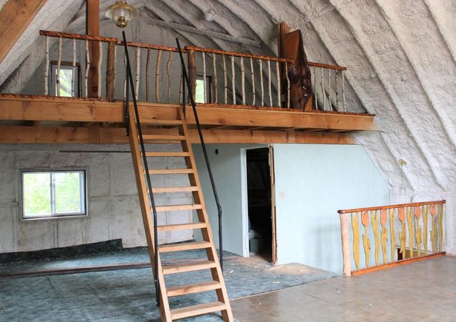 Upstairs & Loft | Image 17