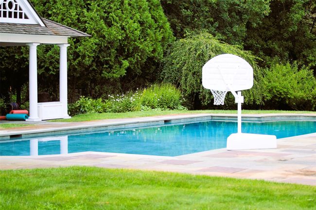 Seasonal view of outdoor pool | Image 33