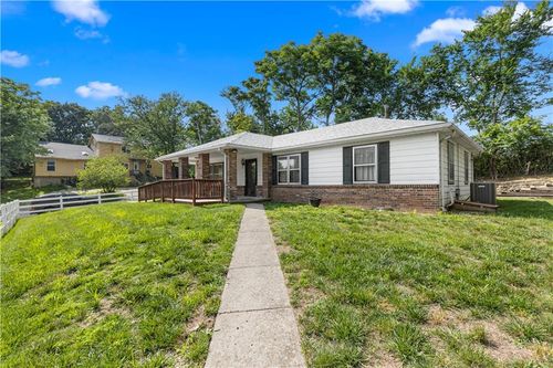 3027 S 33rd St, Kansas City, KS, 66106-4105 | Card Image