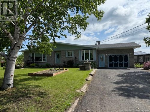 25 Arsenault St, Balmoral, NB, E8E1A1 | Card Image