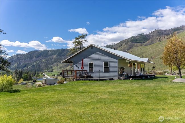 2081 State Route 153, House other with 4 bedrooms, 3 bathrooms and 4 parking in Carlton WA | Image 36