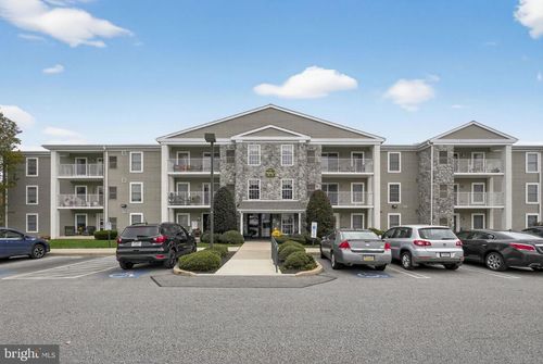 402 Brandon Rd, West Norriton, PA, 19403-3545 | Card Image